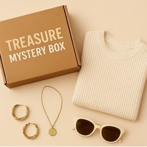 Treasure Mystery Box - 13 items - Size L-XL